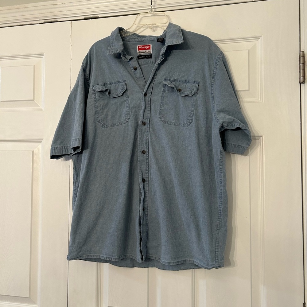 Unisex Wrangler short sleeve button up